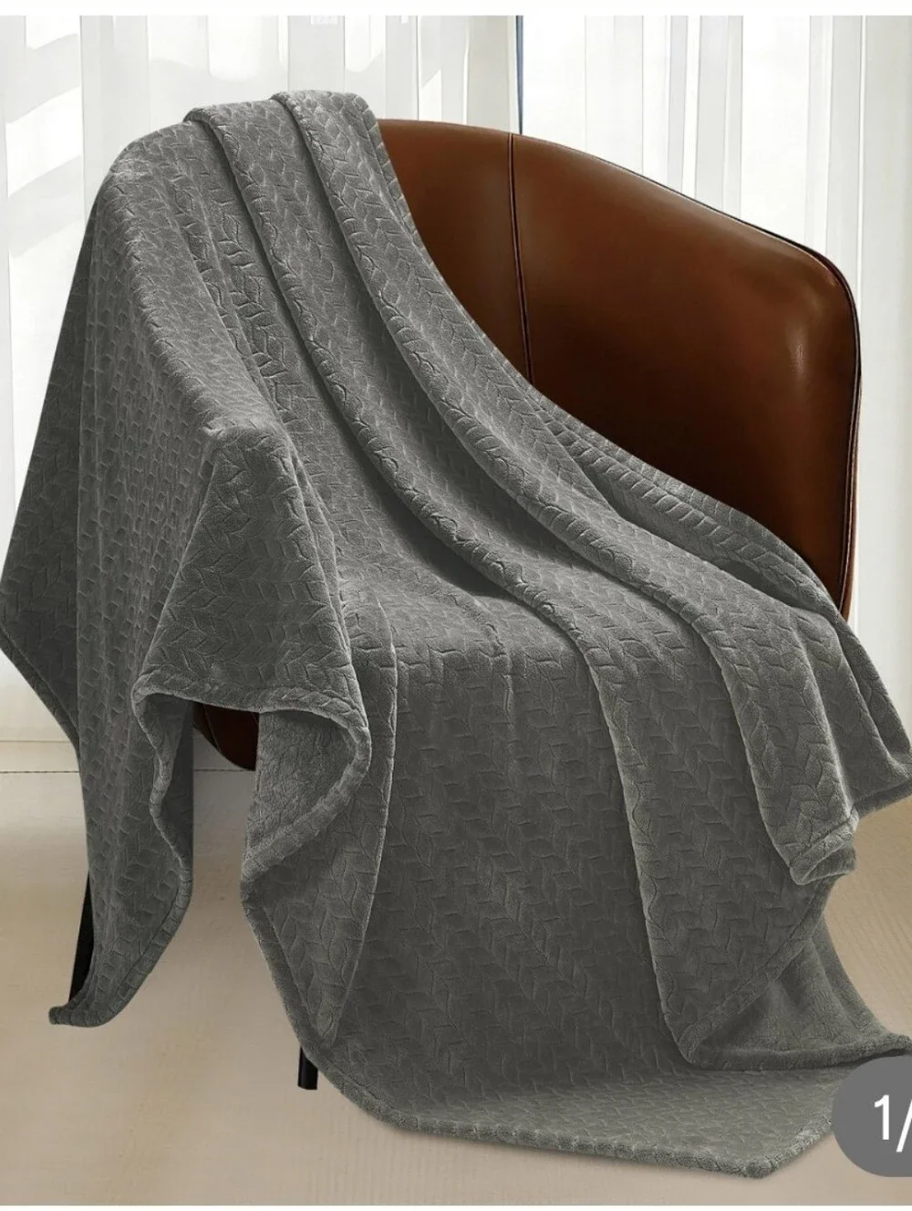 (6) Monte &Jardin Jacquard Throw